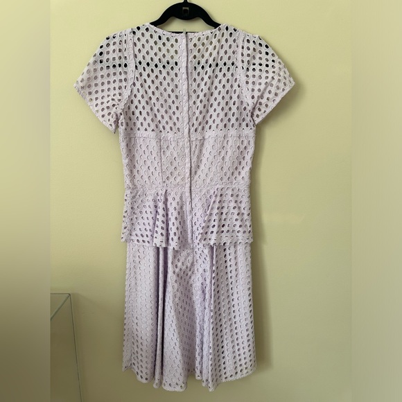 Banana republic lilac peplum dress. Size 4 - Picture 4 of 7